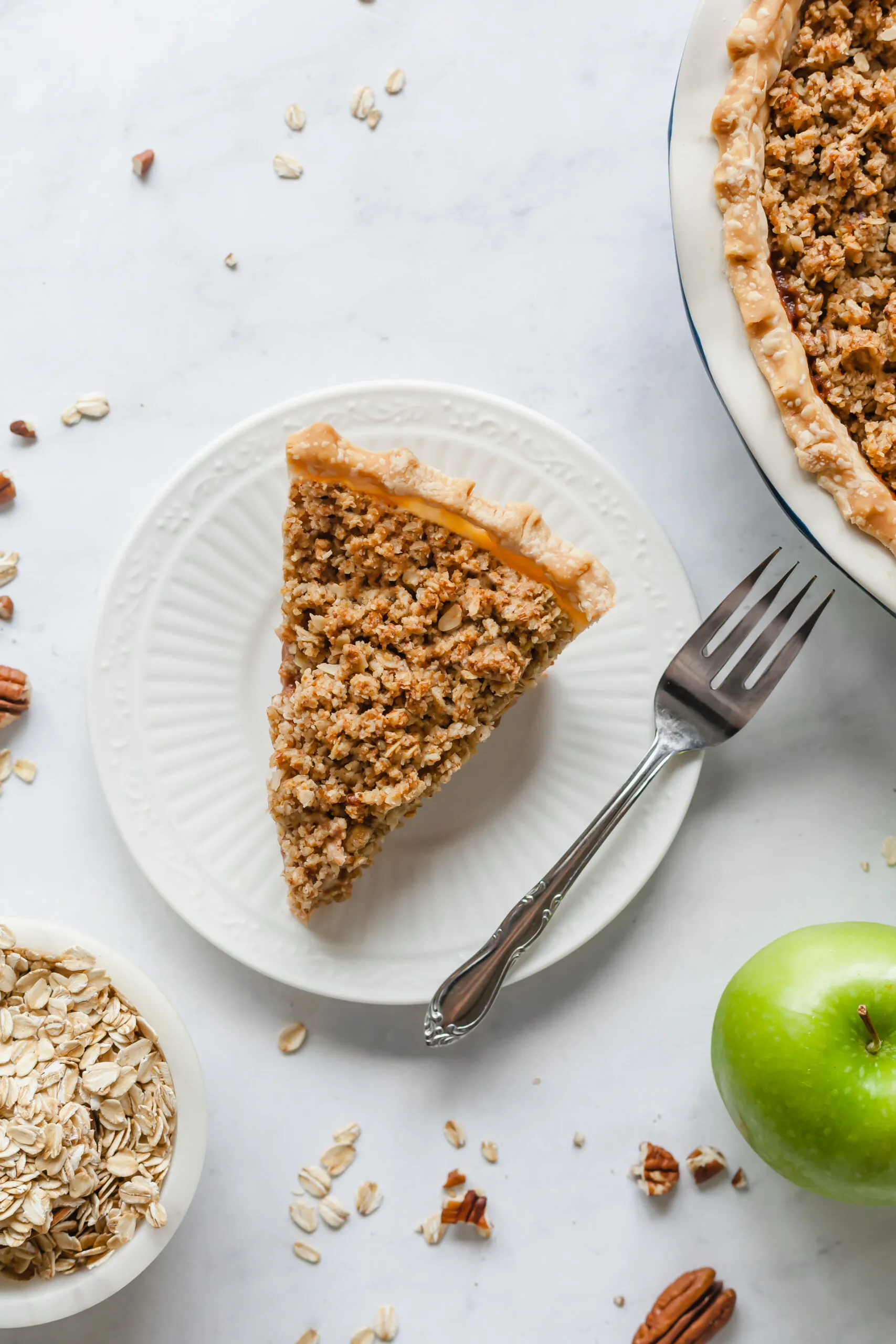 Vegan Apple Crumb Pie
