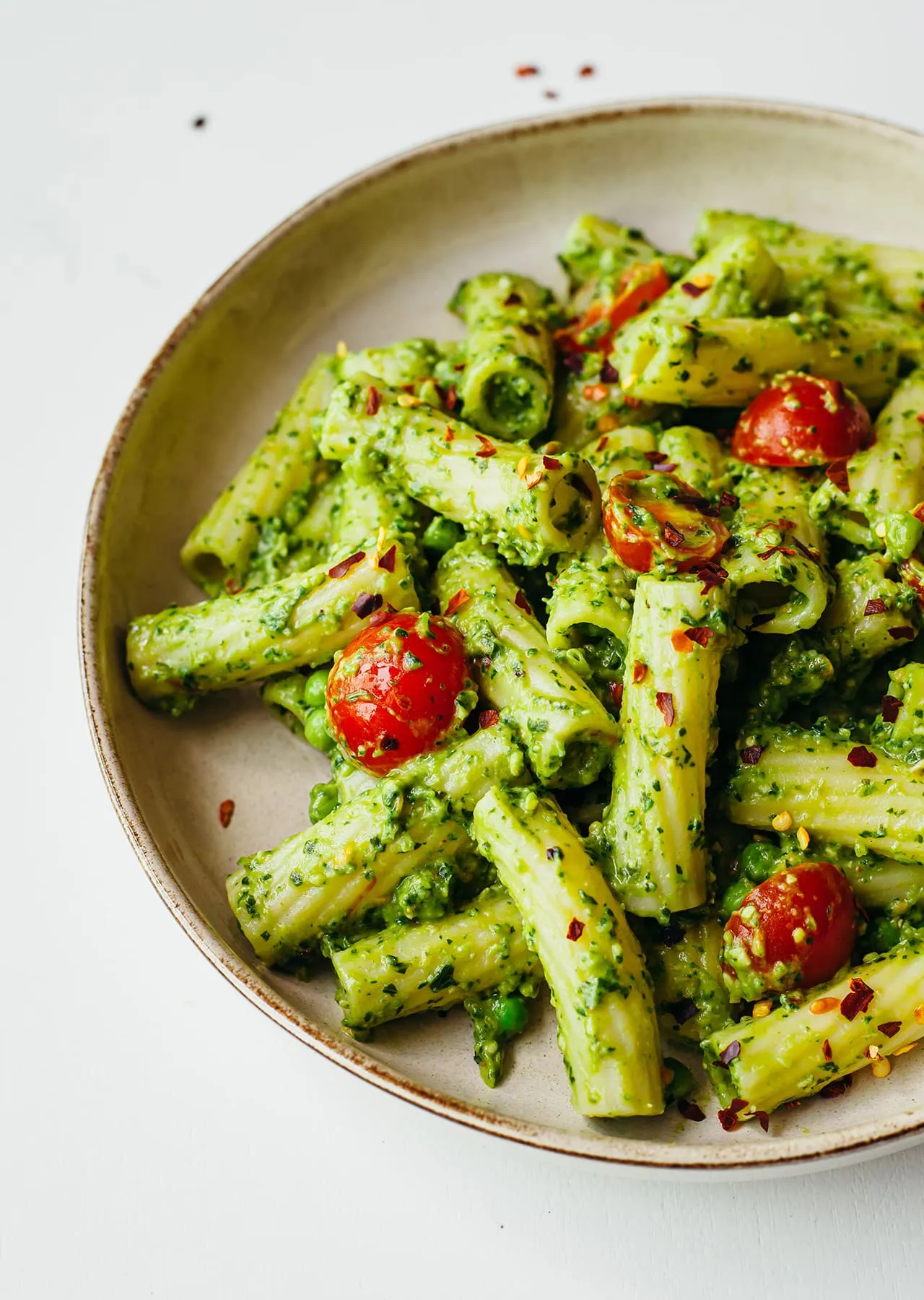 Vegan Avocado Pesto Pasta