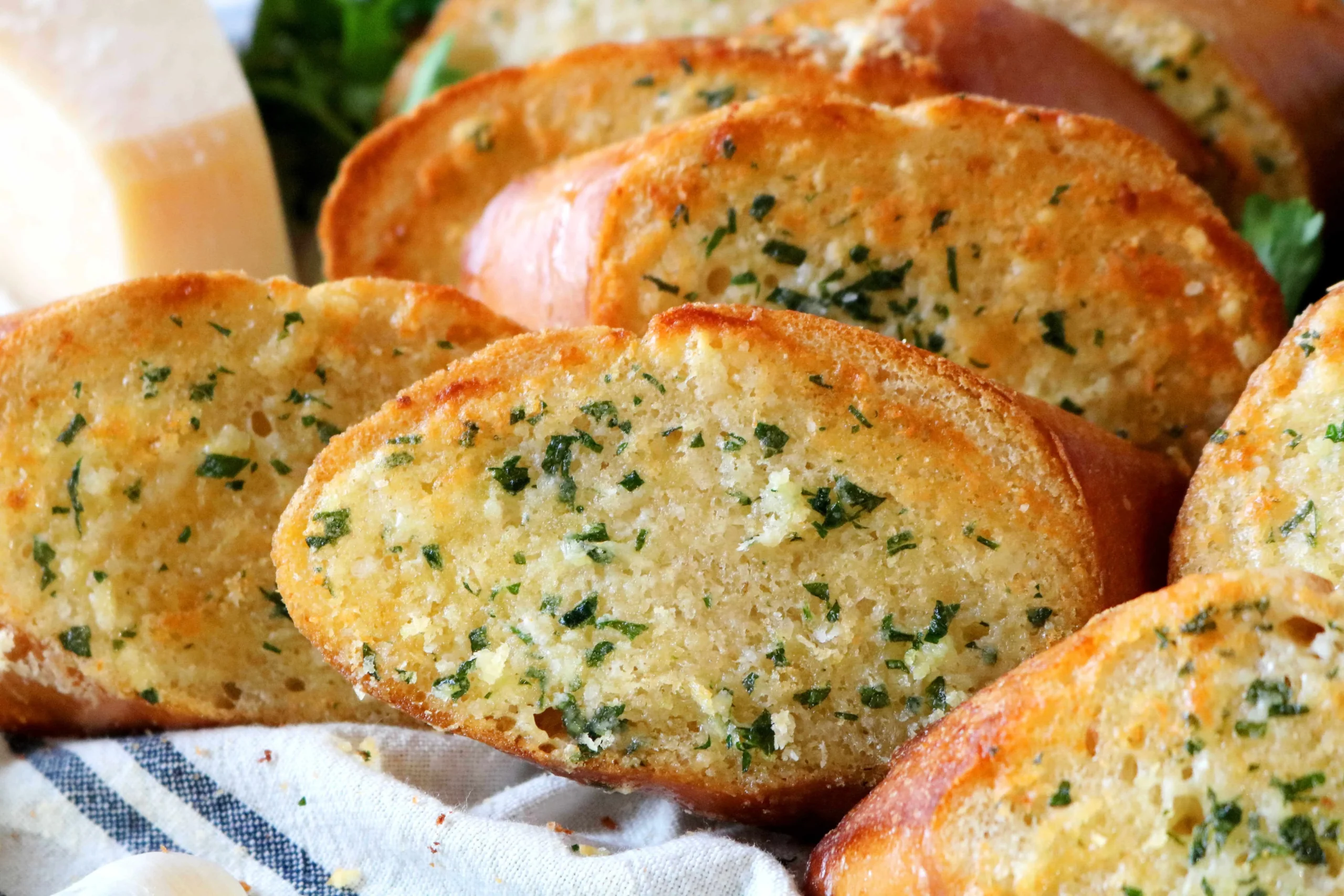 Vegetable Stock and Garlic Bread