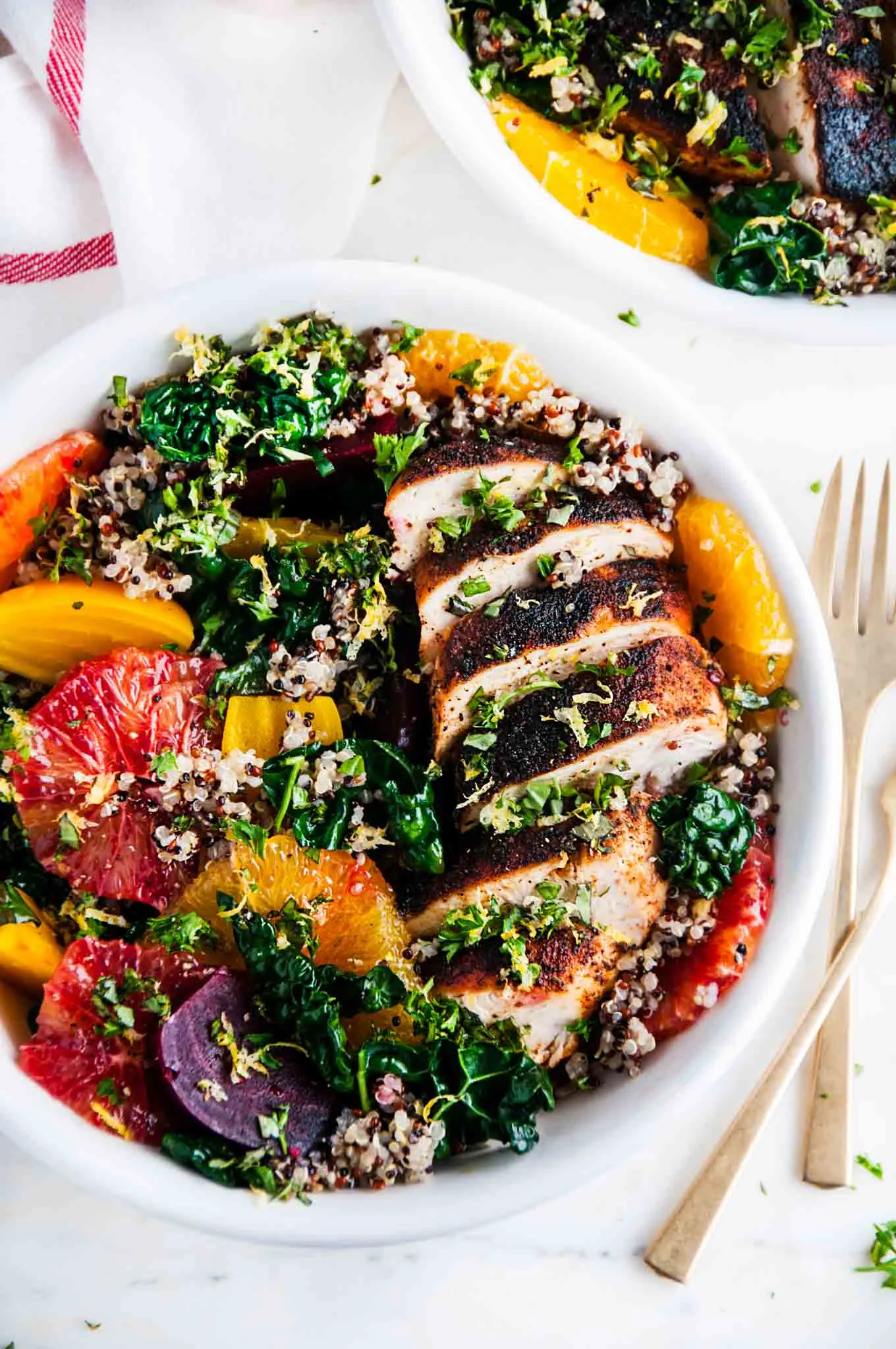 healthy chicken quinoa beet bowls