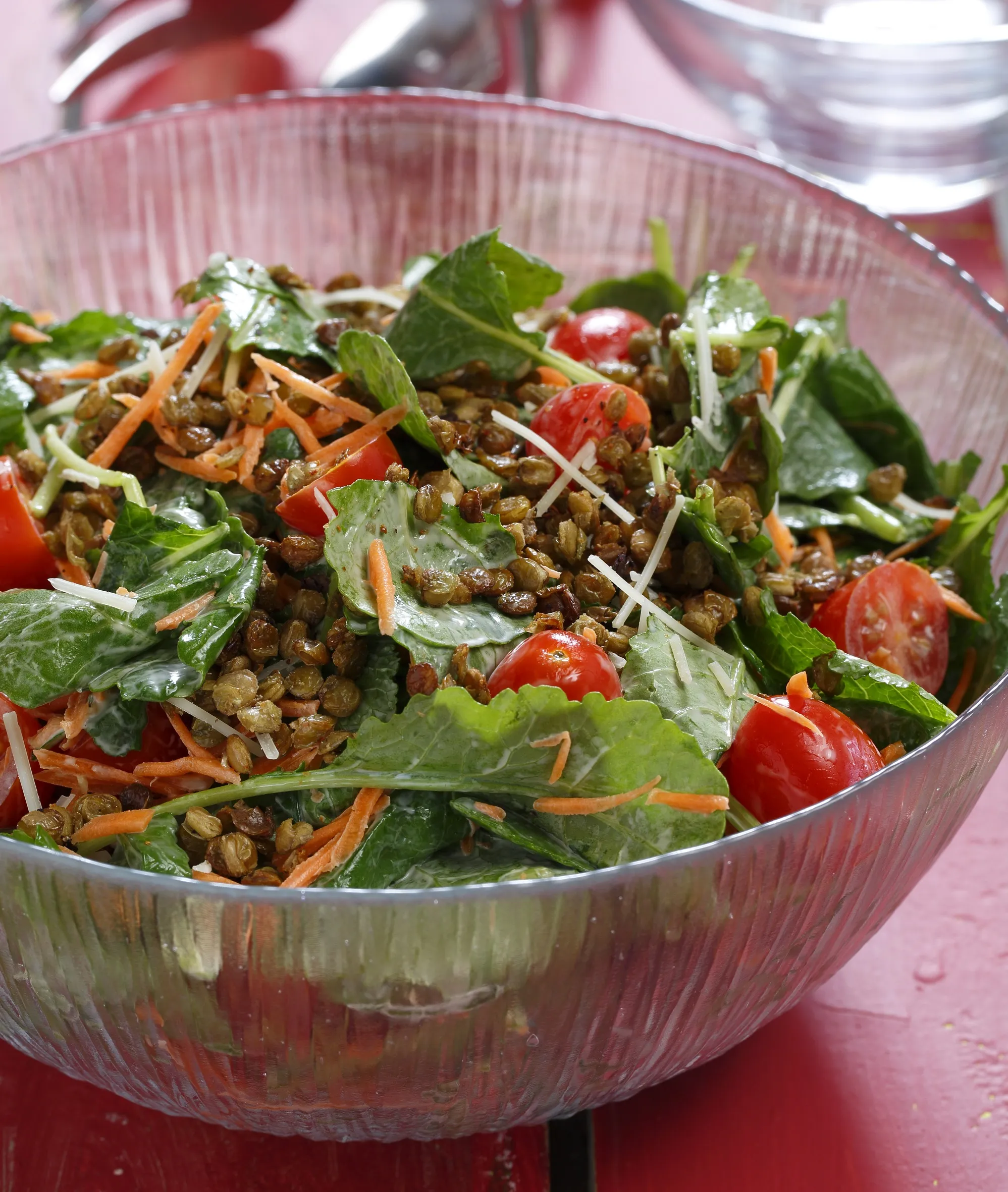 kale salad with spicy lentils