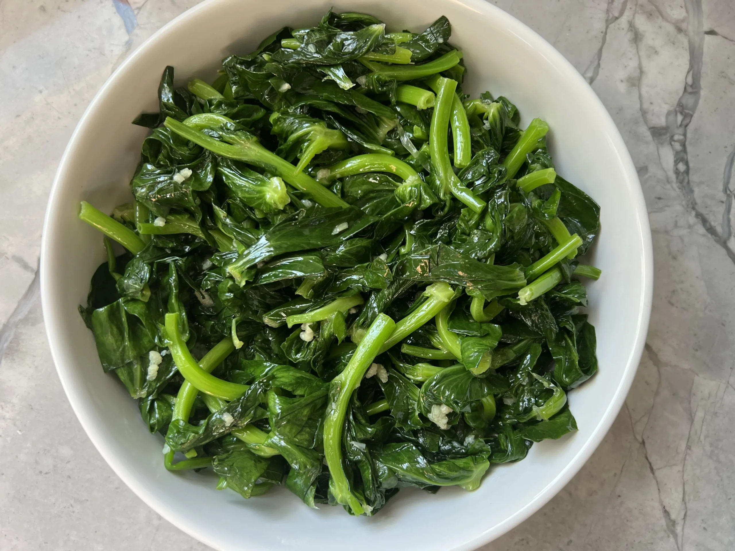 stir fried pea shoots with garlic